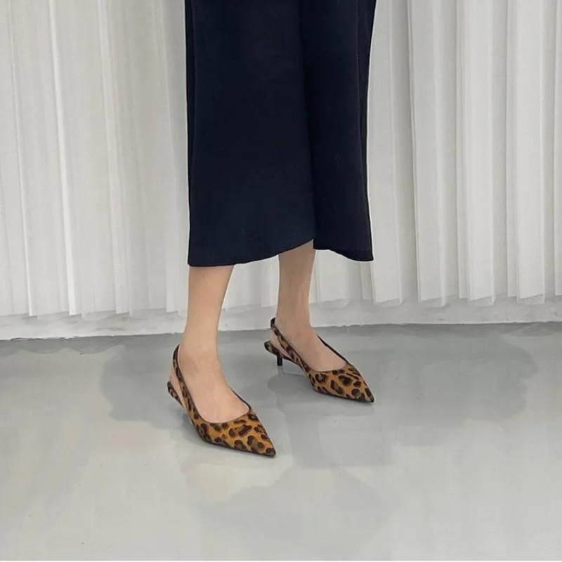 Luipaard Puntige Hakken