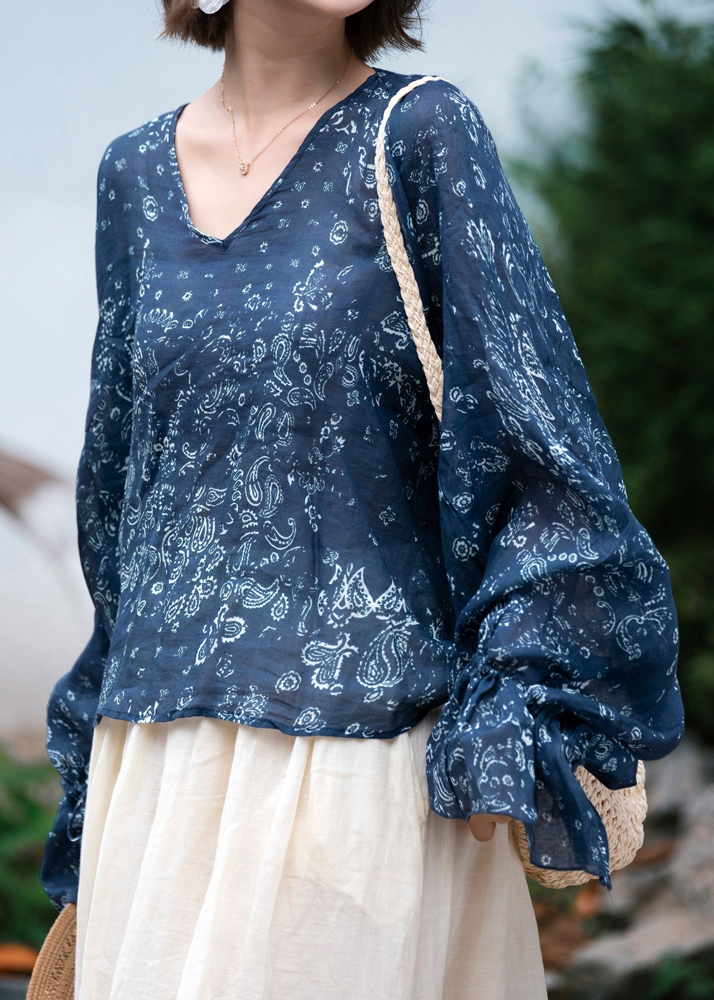 Dames Blouse V-hals Met Flare Mouwen 1
