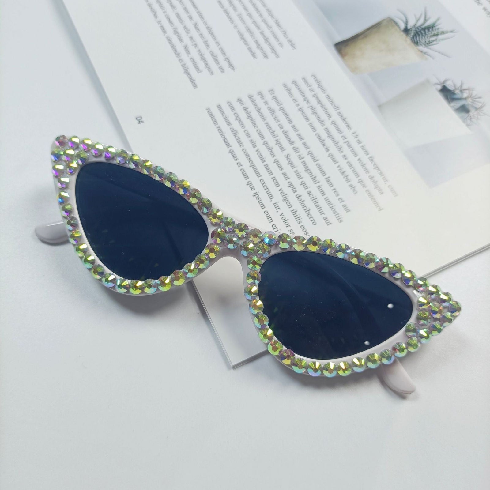 Dames Cat-Eye Zonnebril met Sprankelende Accenten 0