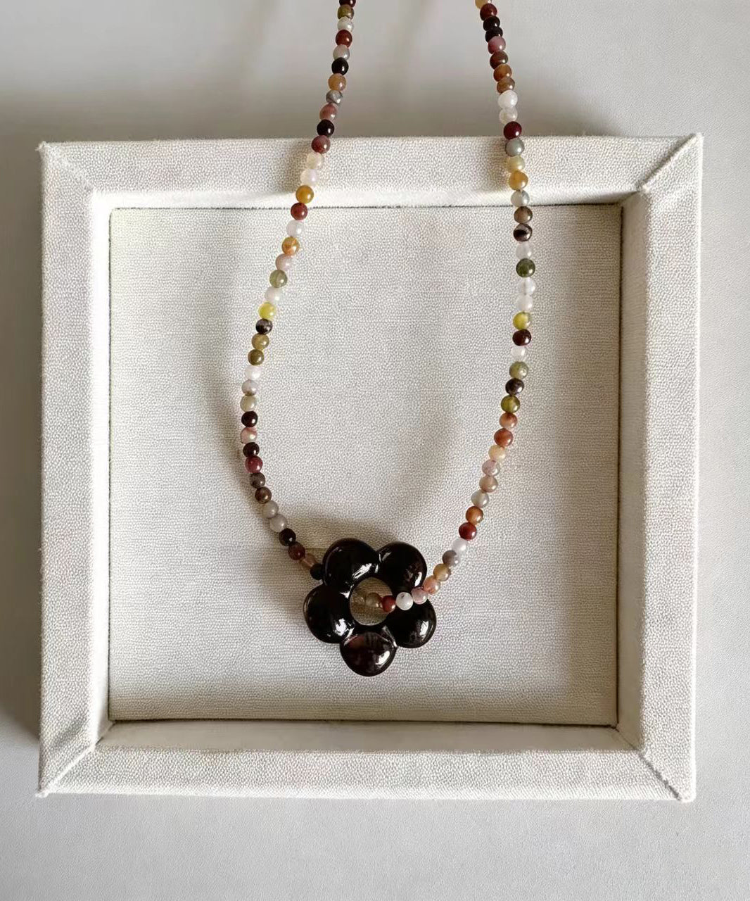 Dames Kralen Hanger Choker met Bloemdesign 4
