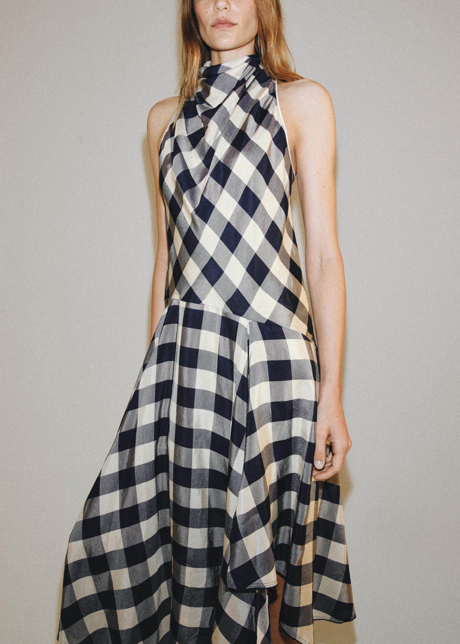 Dames Lange Jurk Geruit Asymmetrisch Model 1
