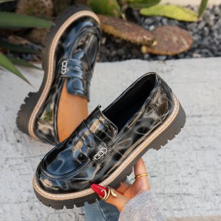 Dames Loafers met Plateau en Antislipzool 0