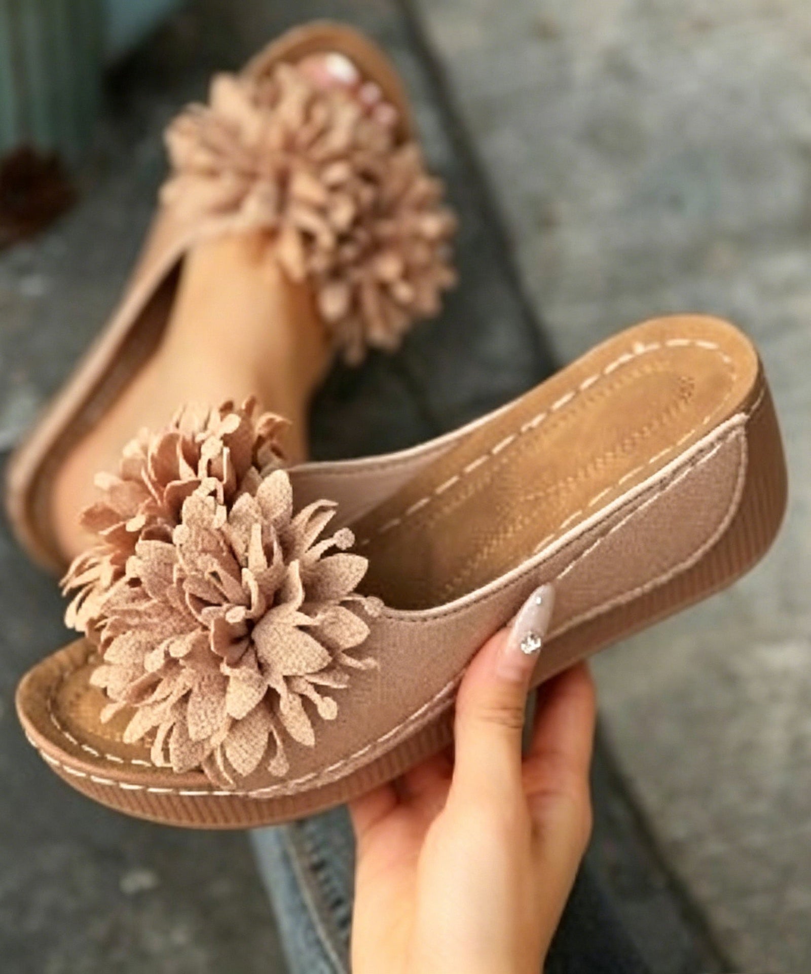 Dames Sandalen Met Bloemenprint En Sleehak 3