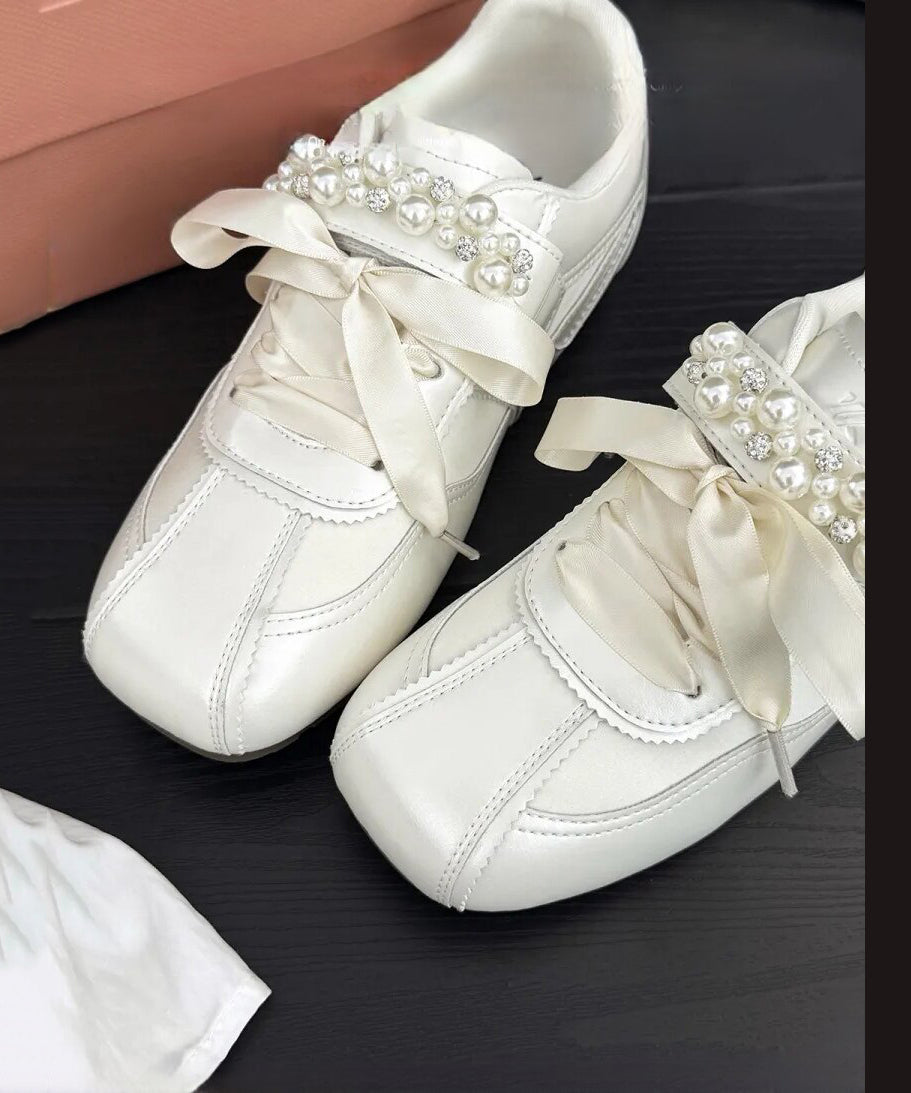 Dames Veterschoenen met Strik en Nagelkraal 1