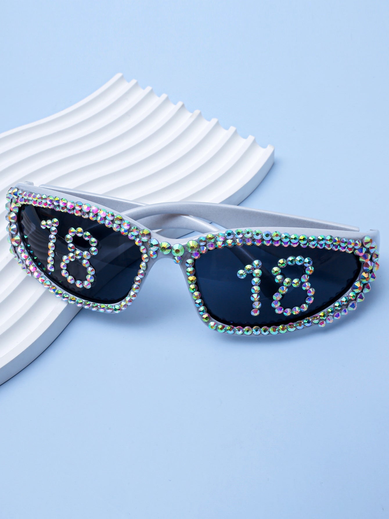 Dames Zonnebril met Strass en Unieke Inscriptie 9