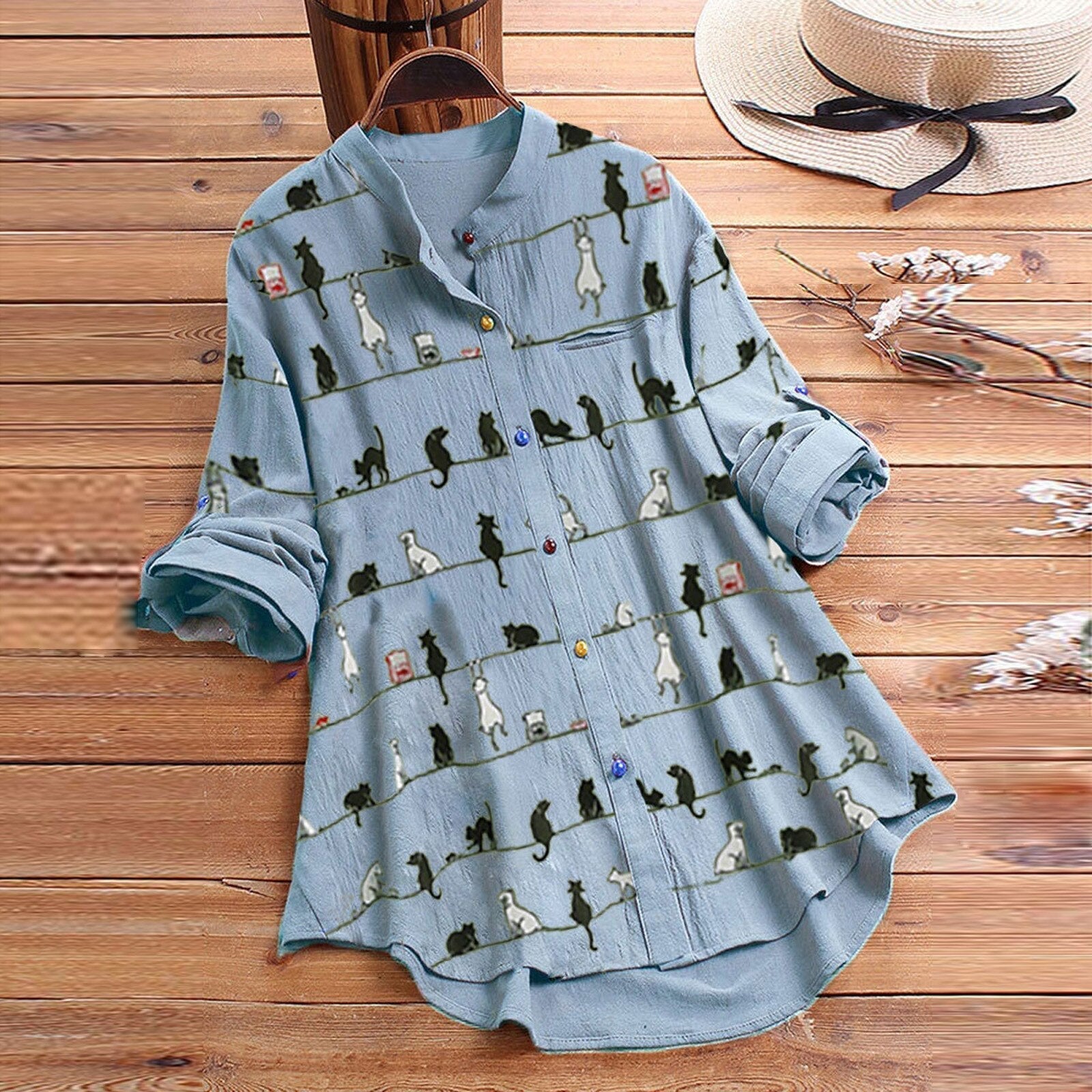 Damesblouse met Kattenmotief en Knoopsluiting 1