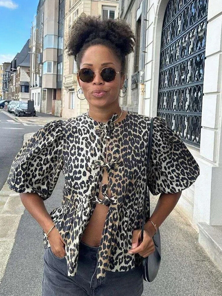 Luipaardprint blouse met pofmouwen