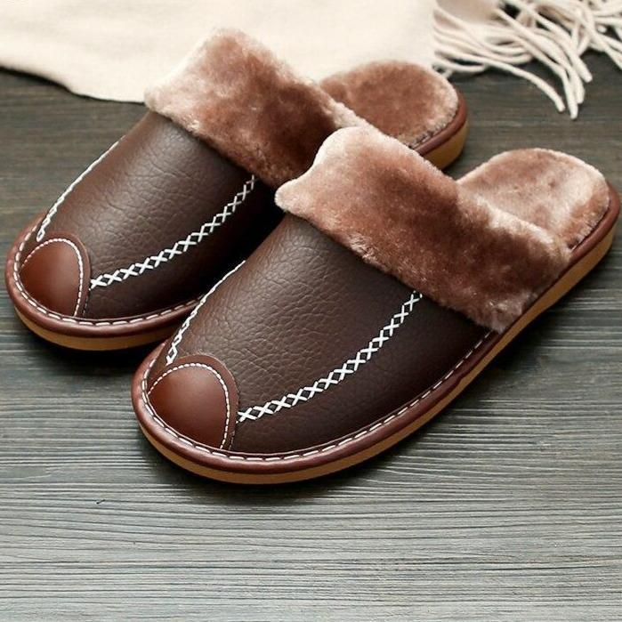 De Alpha Slippers