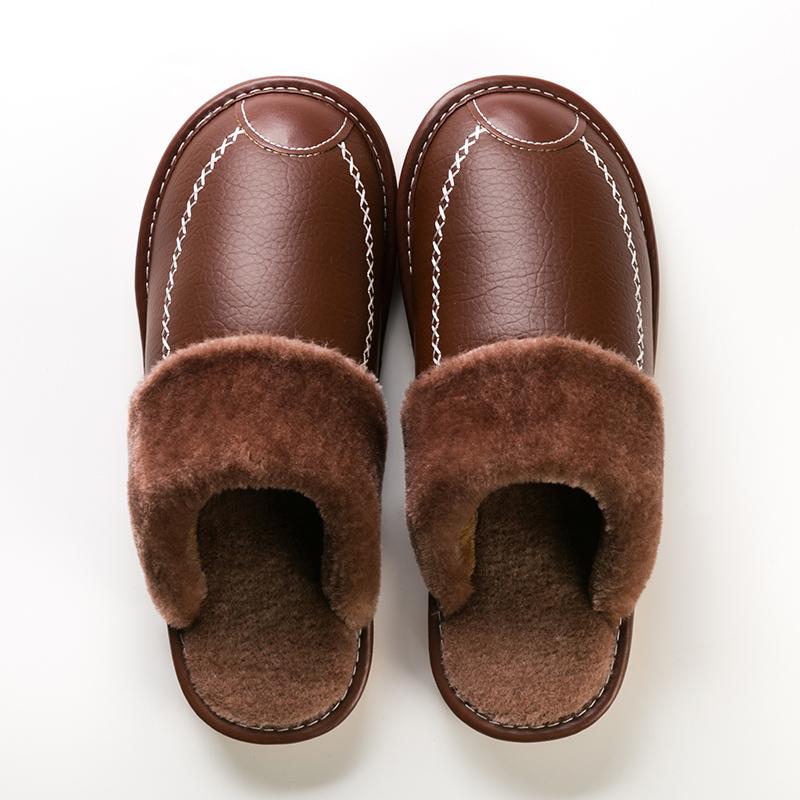 De Alpha Slippers