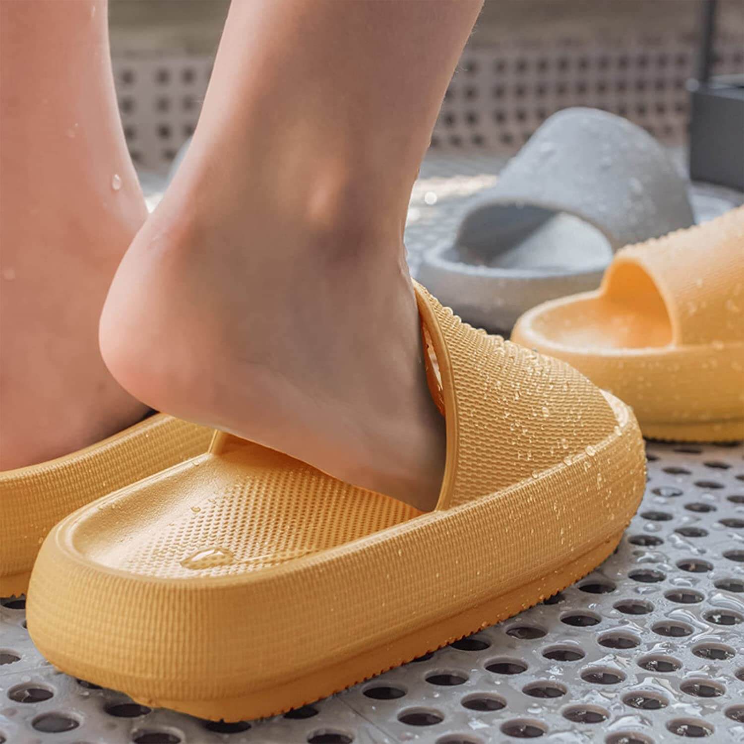 Antislip slippers