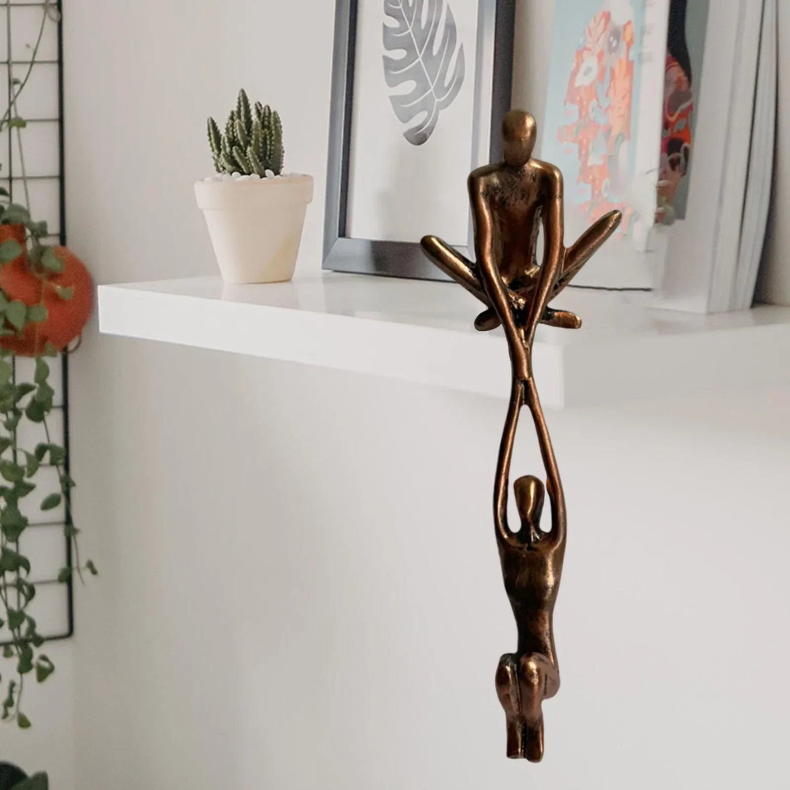 Beeldje Liefde en Kracht Sculptuur Kunsthars Interieurdecoratie 7