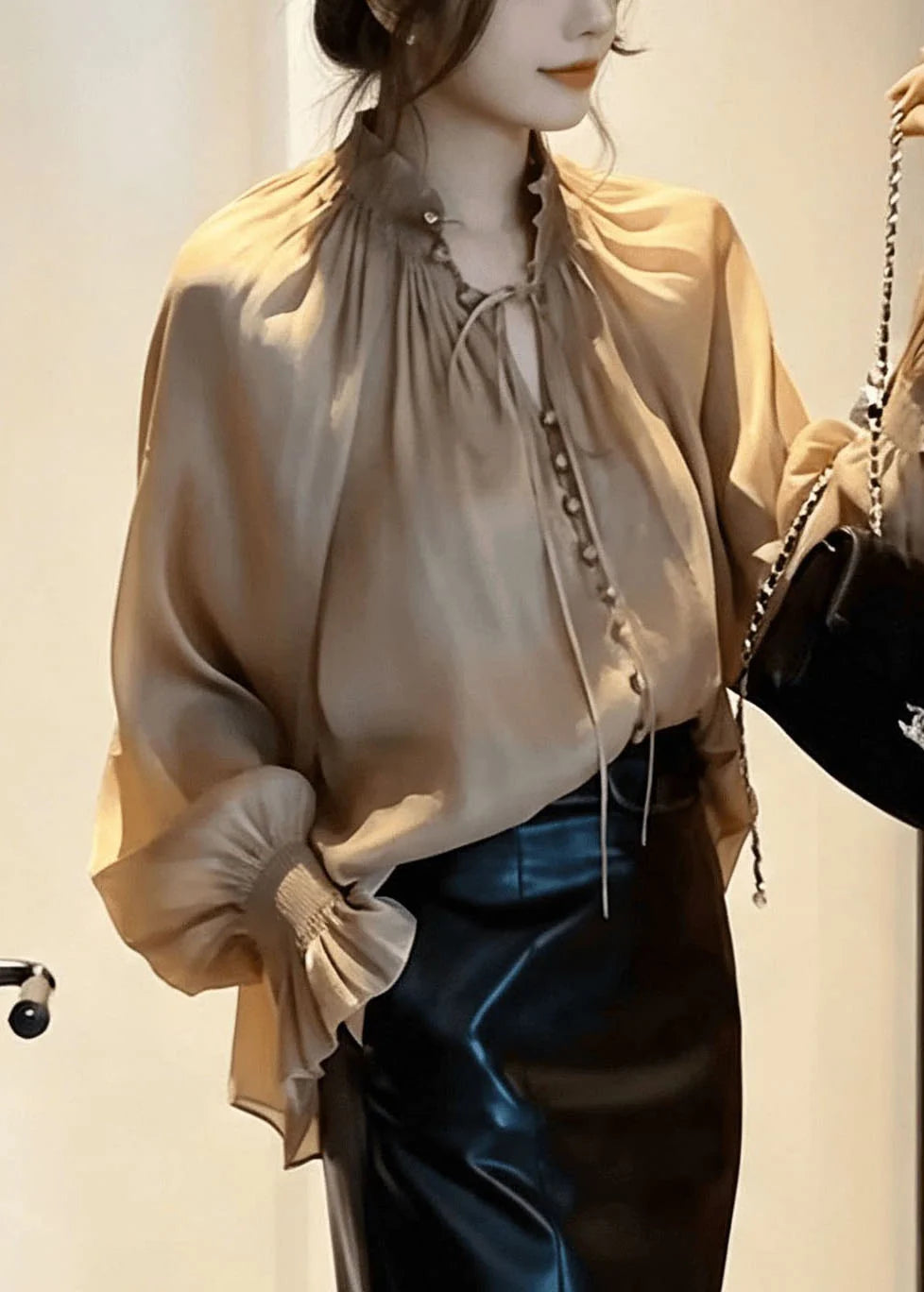 Dames Blouse Korte Mouw Met Opstaande Kraag En Lantaarnmouwen 3