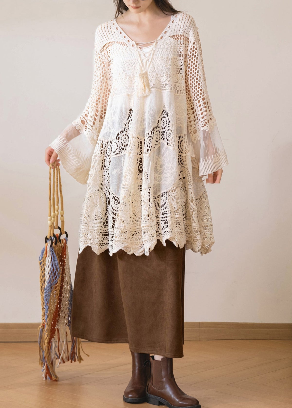 Dames Blouse V-hals met Tule Patchwork en Uitlopende Mouwen 2