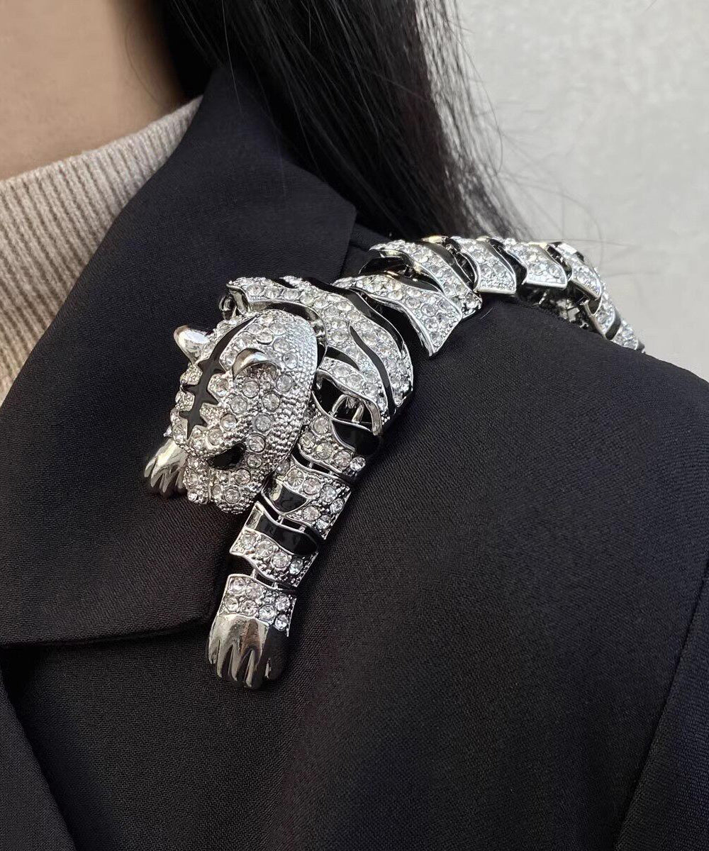 Dames Broche Tijgerstijl Oversized Zijdeachtig Design 0