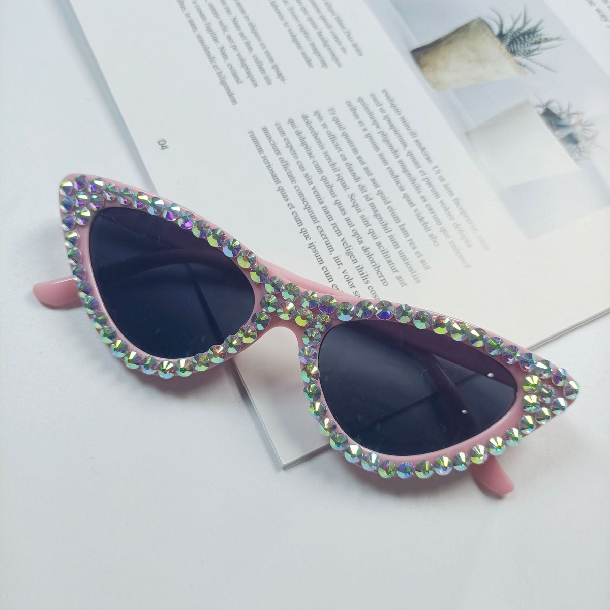 Dames Cat-Eye Zonnebril met Sprankelende Accenten 1