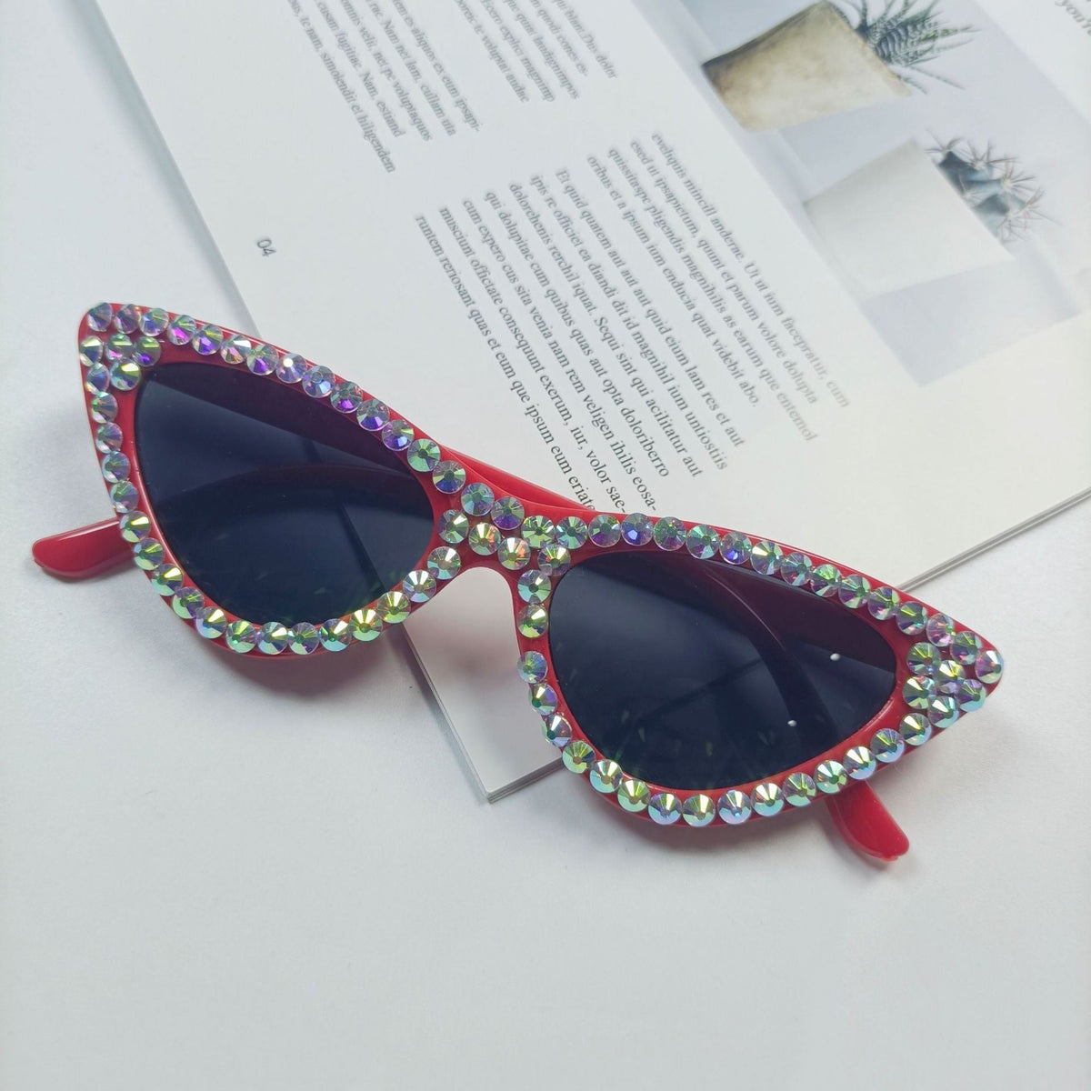 Dames Cat-Eye Zonnebril met Sprankelende Accenten 3