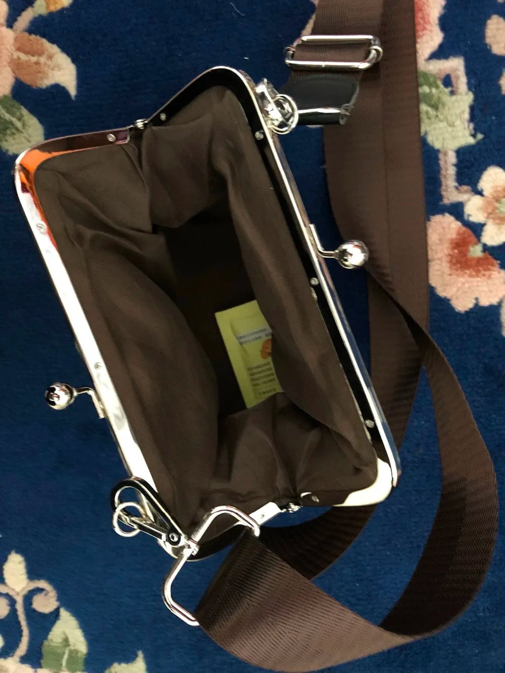 Dames Crossbodytas Elegant PU-leer Met Lip-Lock Sluiting 5