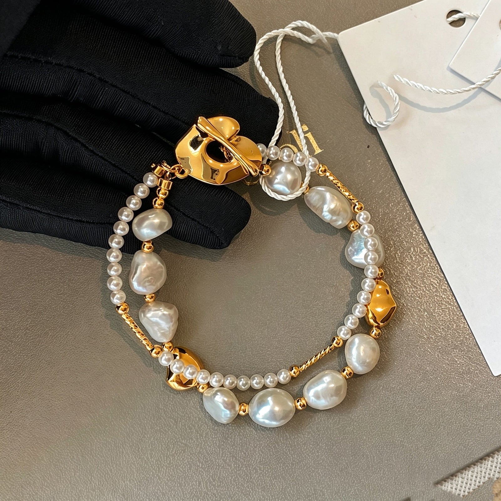 Dames Dubbele Parel Bedelarmband Goudkoper Look 2