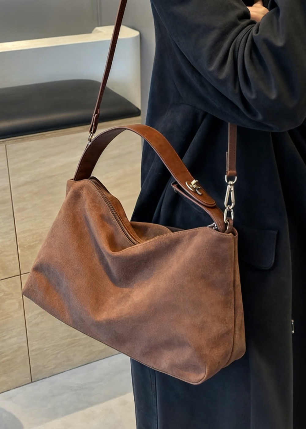 Dames Faux Suede Tas MM Tijdloze Elegantie 4