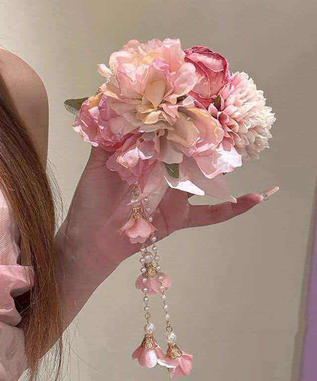 Dames Haarspeld Bloemenkwastje Stijlvol Accessoire 1