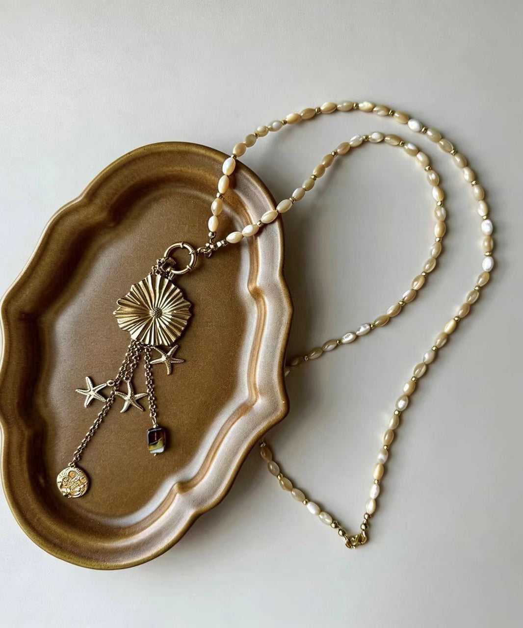 Dames Lariat Ketting Goudkleurig Met Glaskralen 2