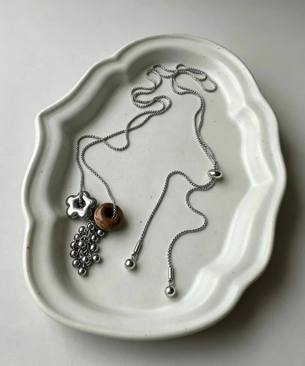 Dames Lariat Ketting Natuursteen Titanium Stijlvol 1