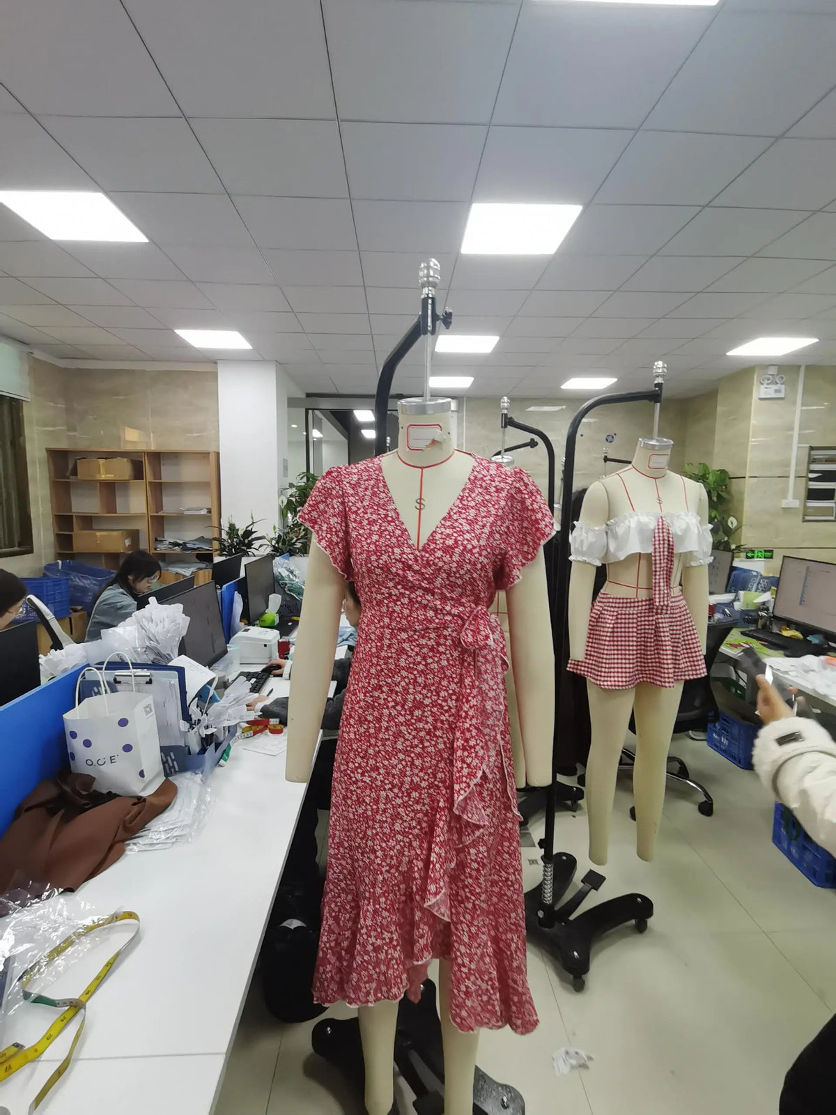 Dames Midi Jurk met Ruches en V-hals 5