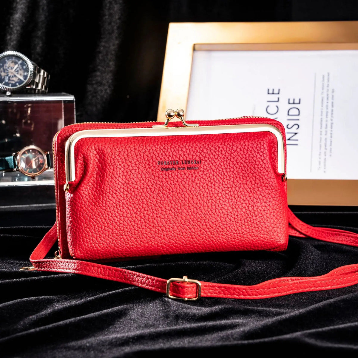 Dames Multifunctionele Tas met Kruisvormige Sluiting en Uniek Design 1