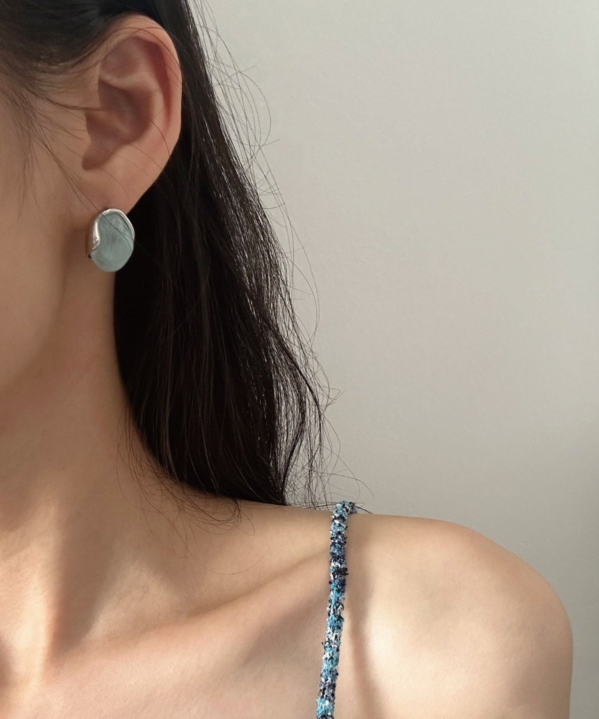 Dames Oorbellen Asymmetrisch Mintblauw Amber Design 1