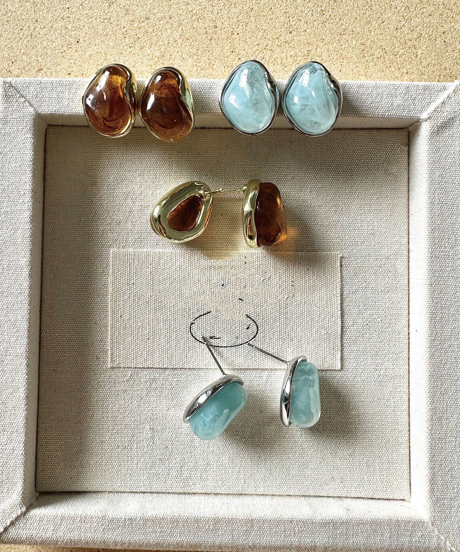 Dames Oorbellen Asymmetrisch Mintblauw Amber Design 4