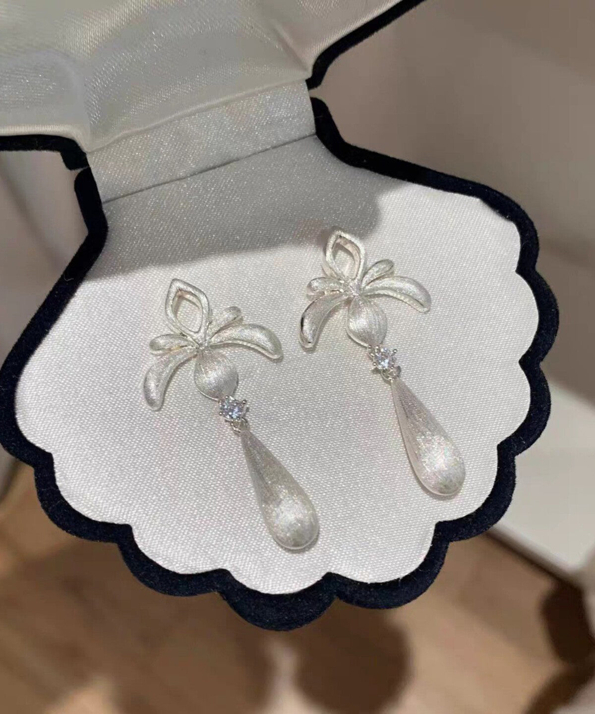 Dames Oorbellen Waterdruppel Uitgehold Design 4