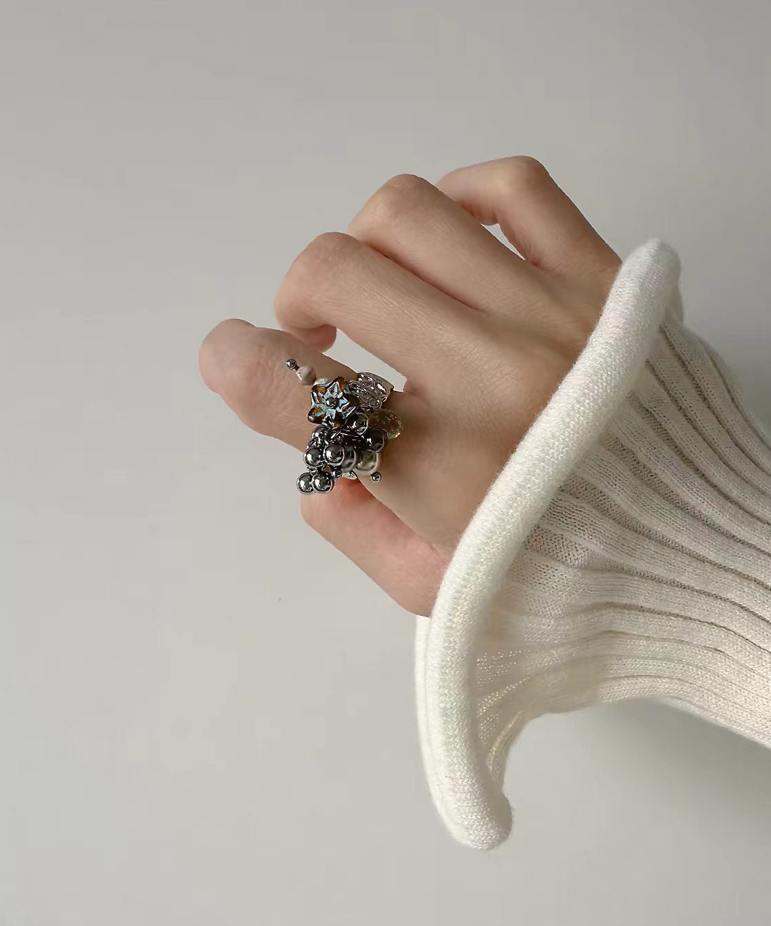 Dames Open Ring Vintage Met Bloemen En Kwastje 1