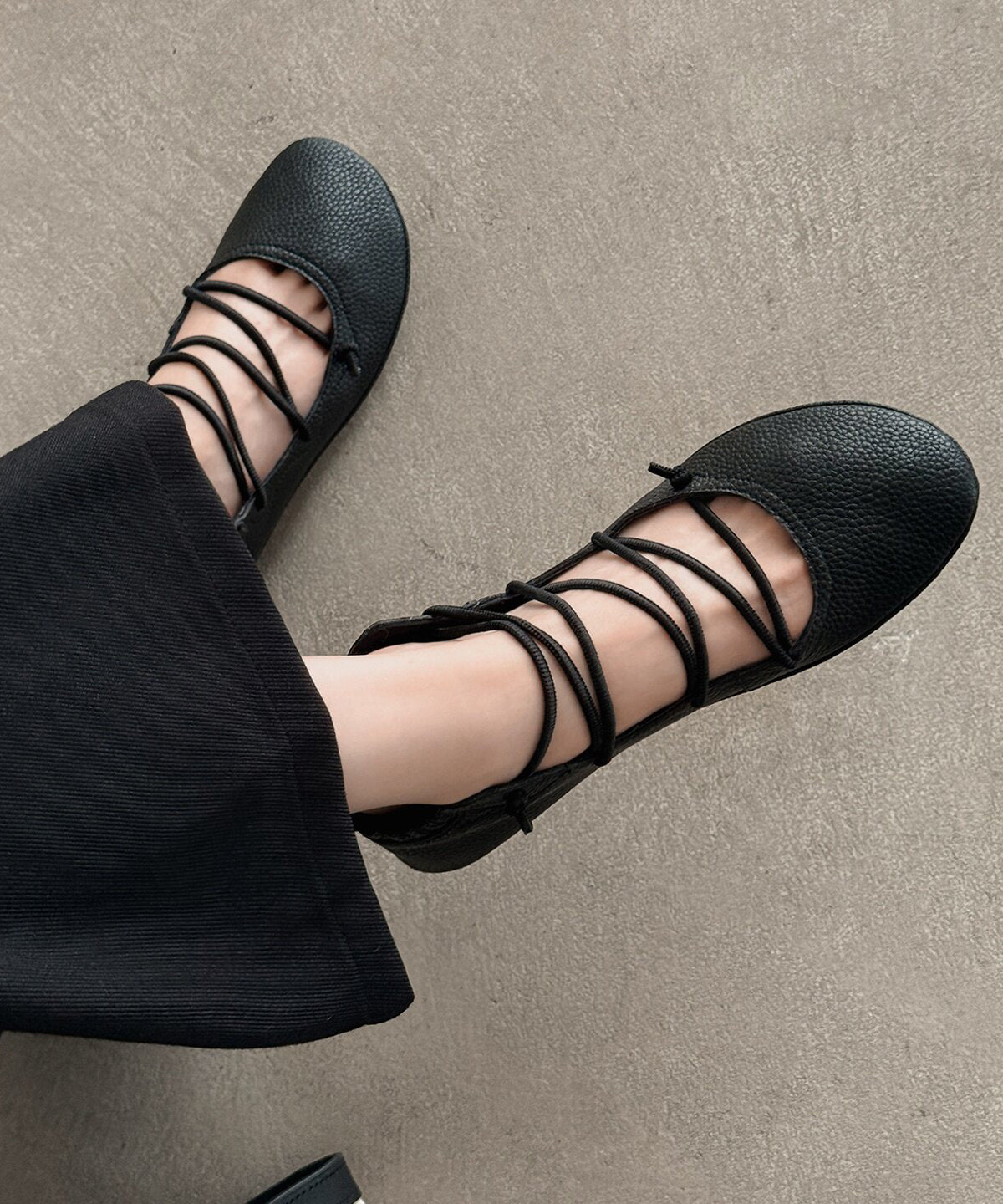 Dames Platte Gesplitste Voetschoenen met Kruisband 1