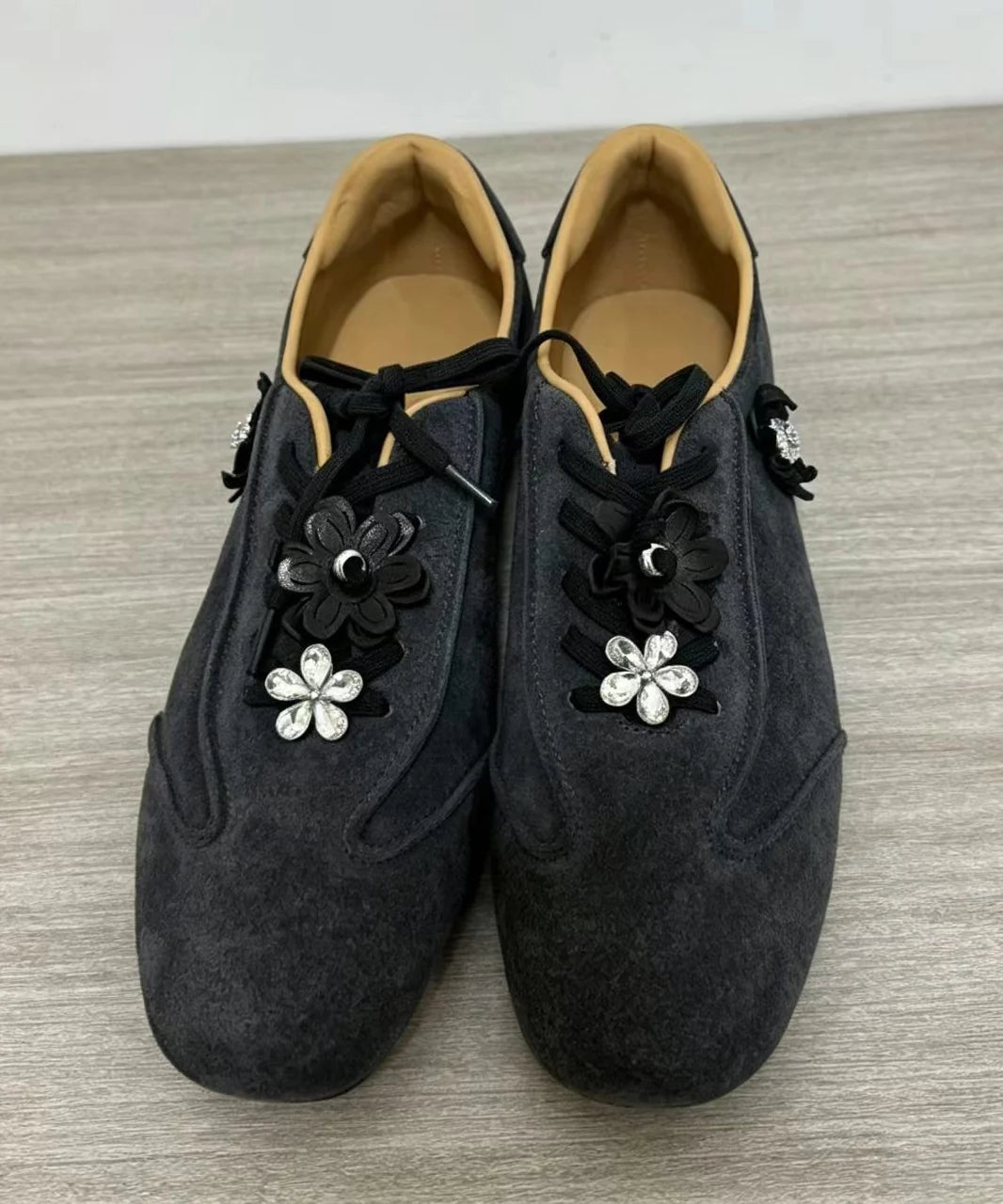 Dames Platte Schoenen met Bloemenprint en Vetersluiting 1