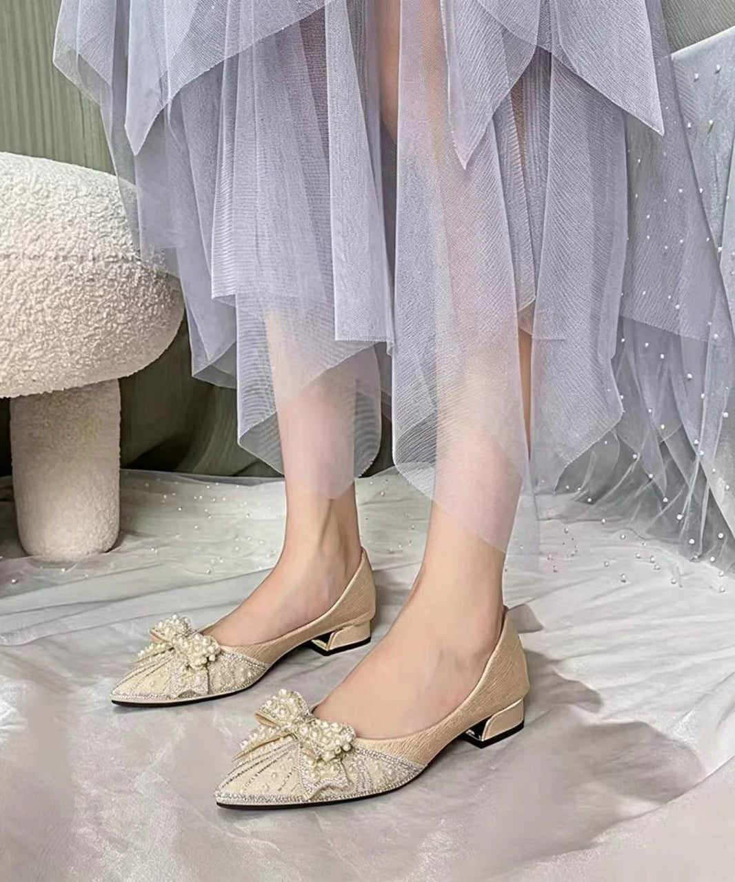 Dames Pumps Spitse Neus Met Strik En Decoratieve Details 1
