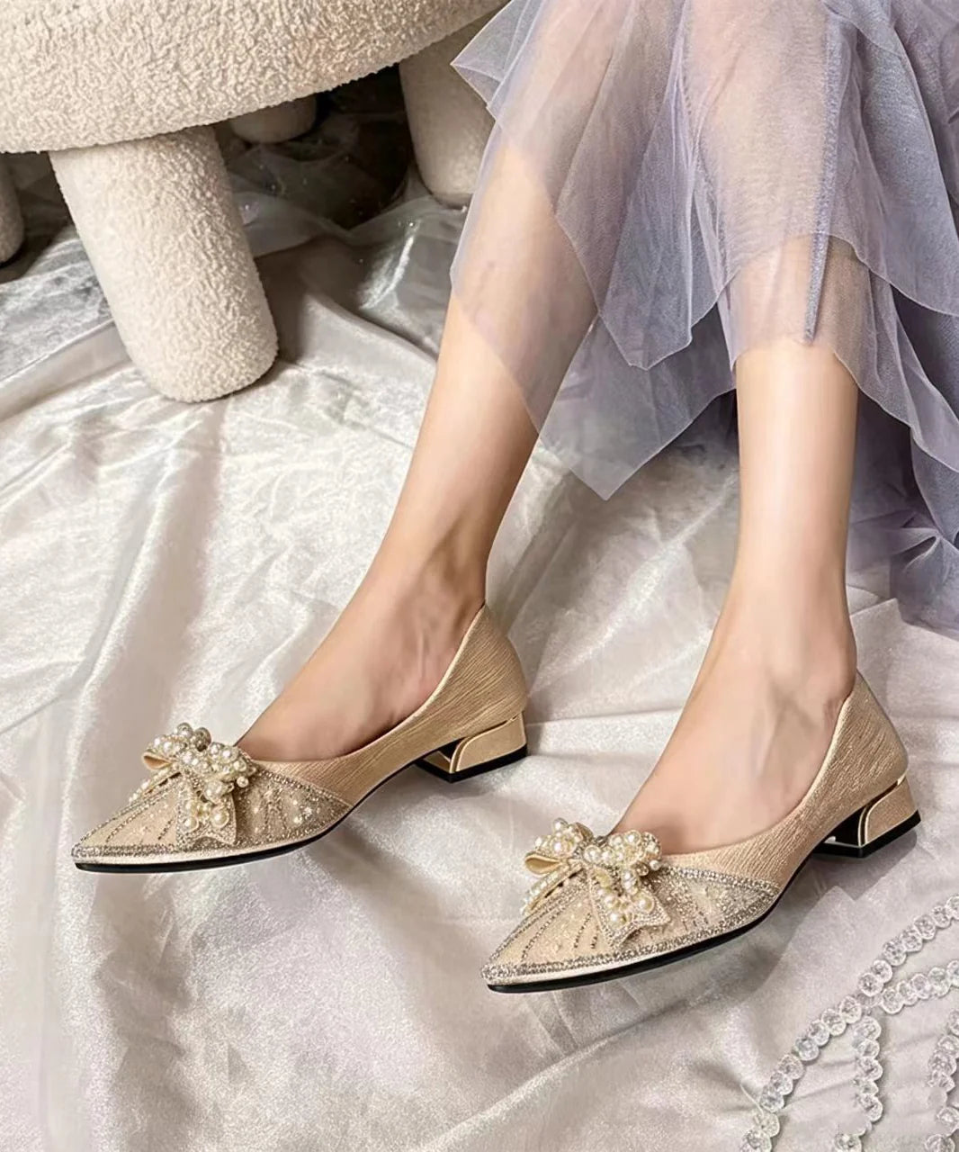 Dames Pumps Spitse Neus Met Strik En Decoratieve Details 2