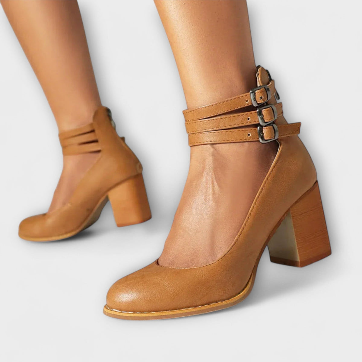 Dames Pumps met Enkelbandjes en Blokhak 1