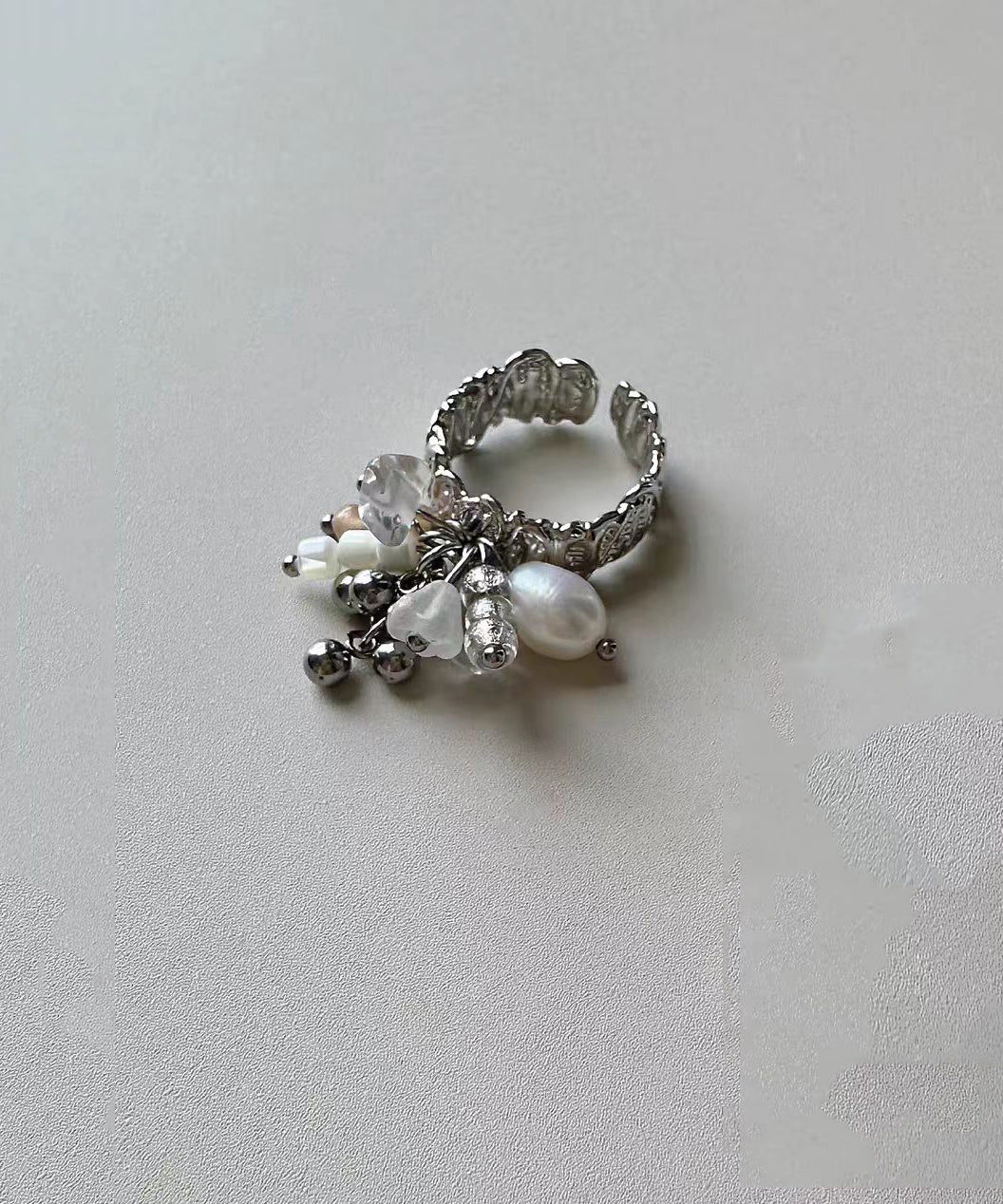 Dames Ring Met Parel En Kwastje Voor Een Speelse Look 2