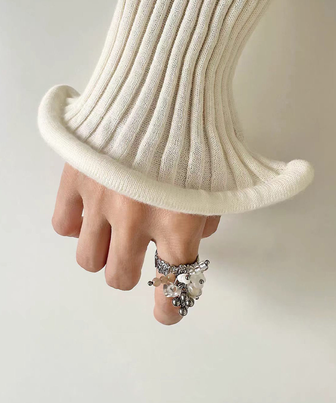 Dames Ring Met Parel En Kwastje Voor Een Speelse Look 3