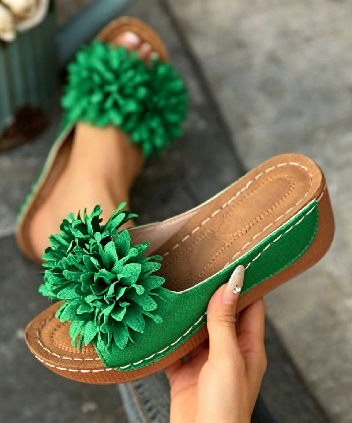 Dames Sandalen Met Bloemenprint En Sleehak 1