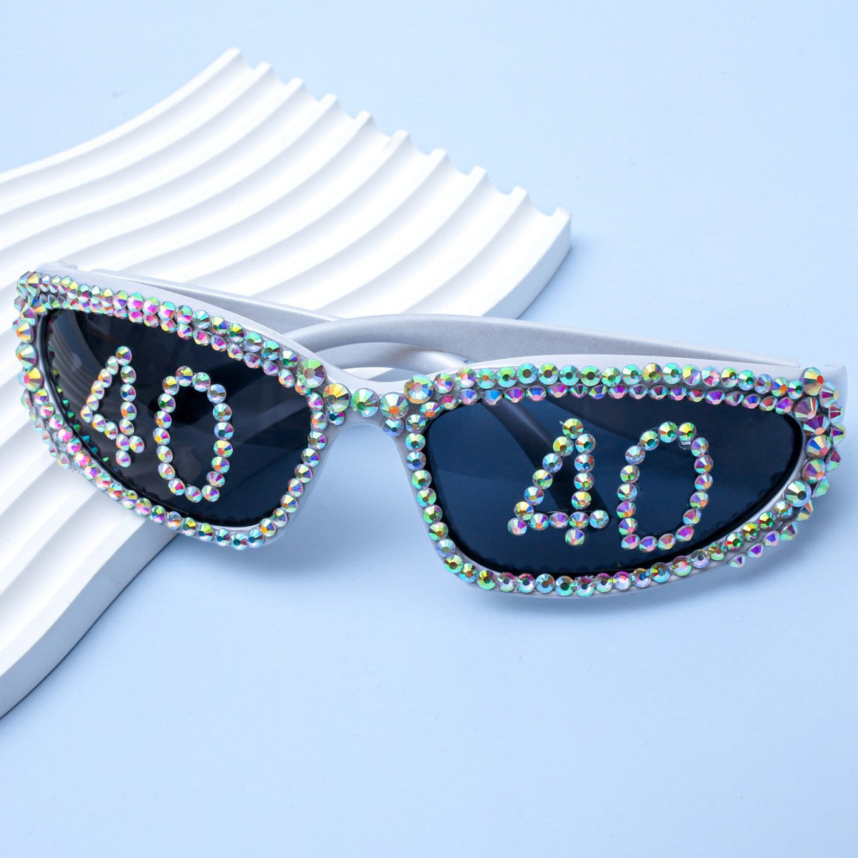 Dames Zonnebril met Strass en Unieke Inscriptie 4