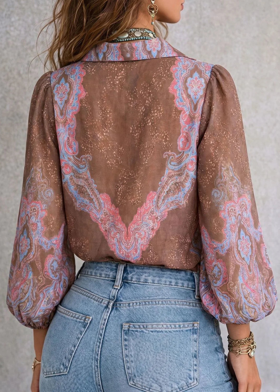 Damesblouse met Peter Pan-kraag en herfstprint 4
