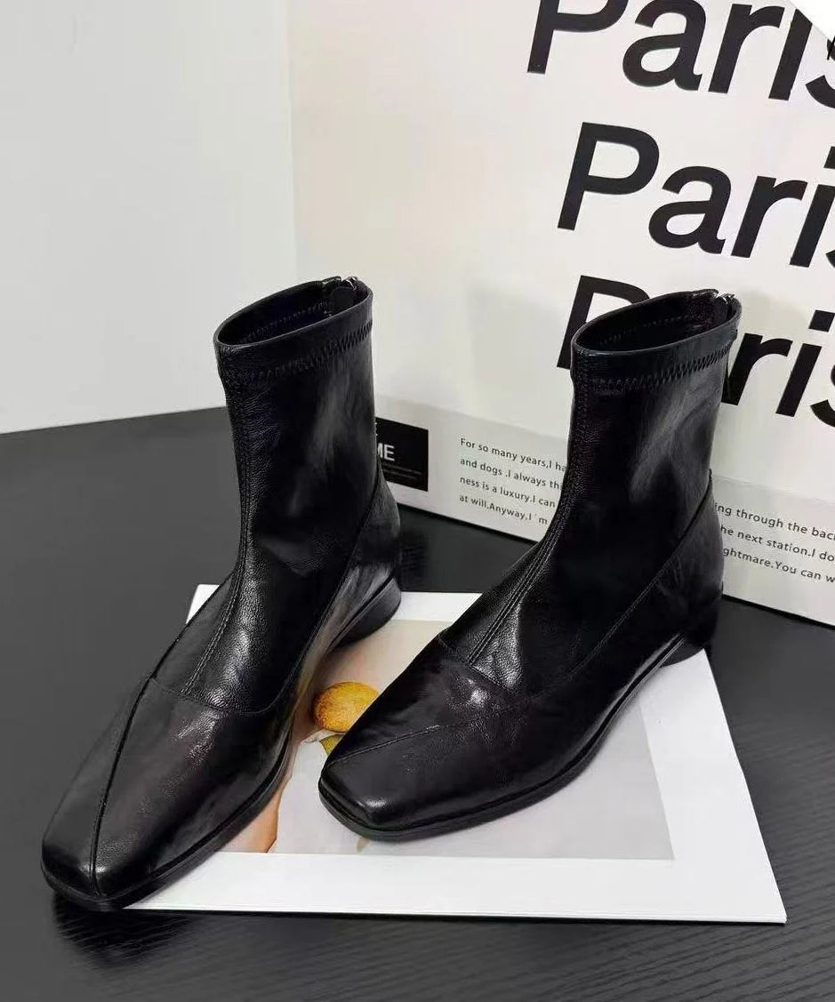 Dameslaarzen met vierkante neus en artistieke details 1