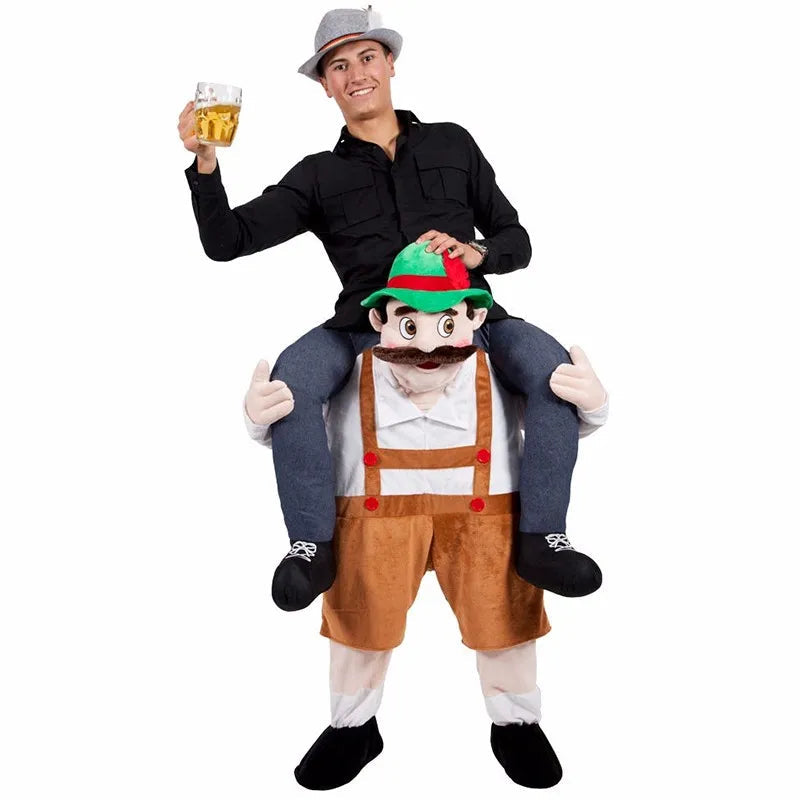 Grappig Halloween Kostuum Op de Schouders van een Vriend 0