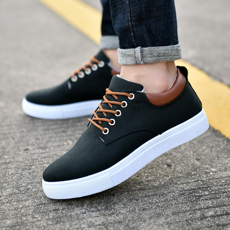 Heren Sneakers Laag Met Veters Voor Casual En Smart Casual Gelegenheden 1