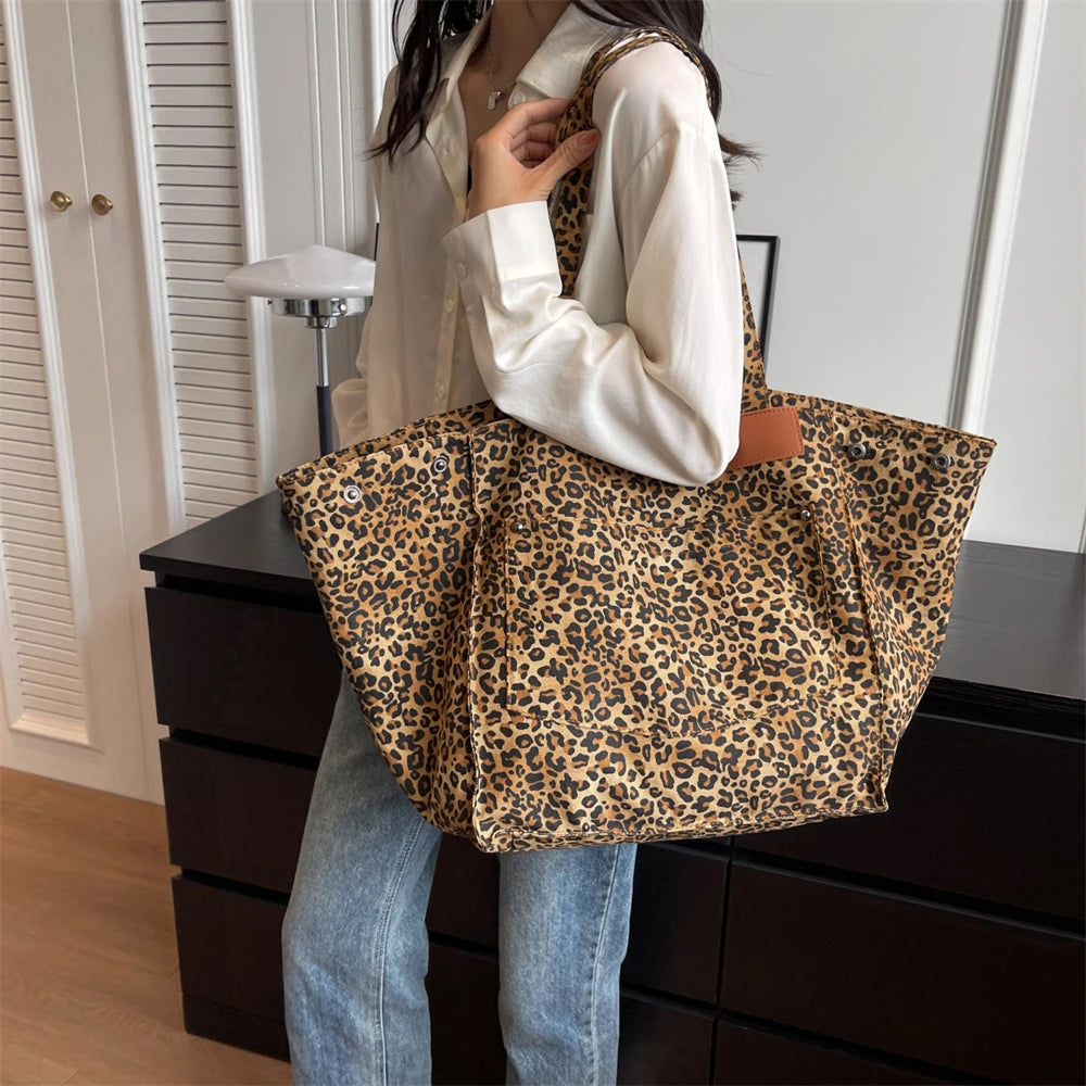 Oversized Schoudertas met Luipaardprint