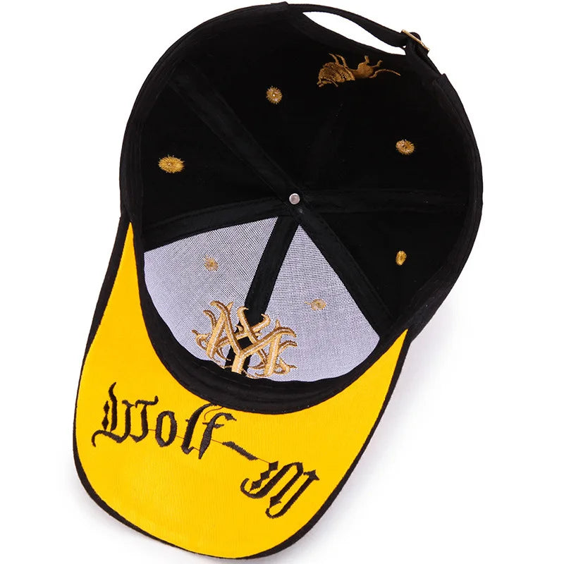 Unisex Geborduurde Pet met Wolf Symbool 5
