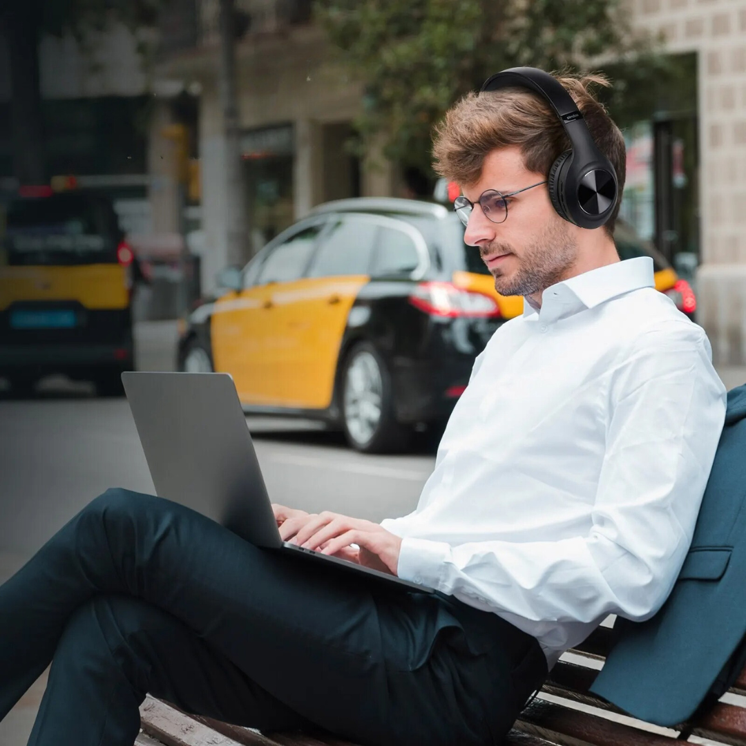 Opvouwbare draadloze hoofdtelefoon met active noice cancellation en microfoon