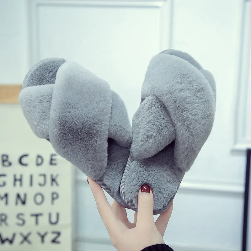 Kruisdessin Zachte Pluche Pantoffel