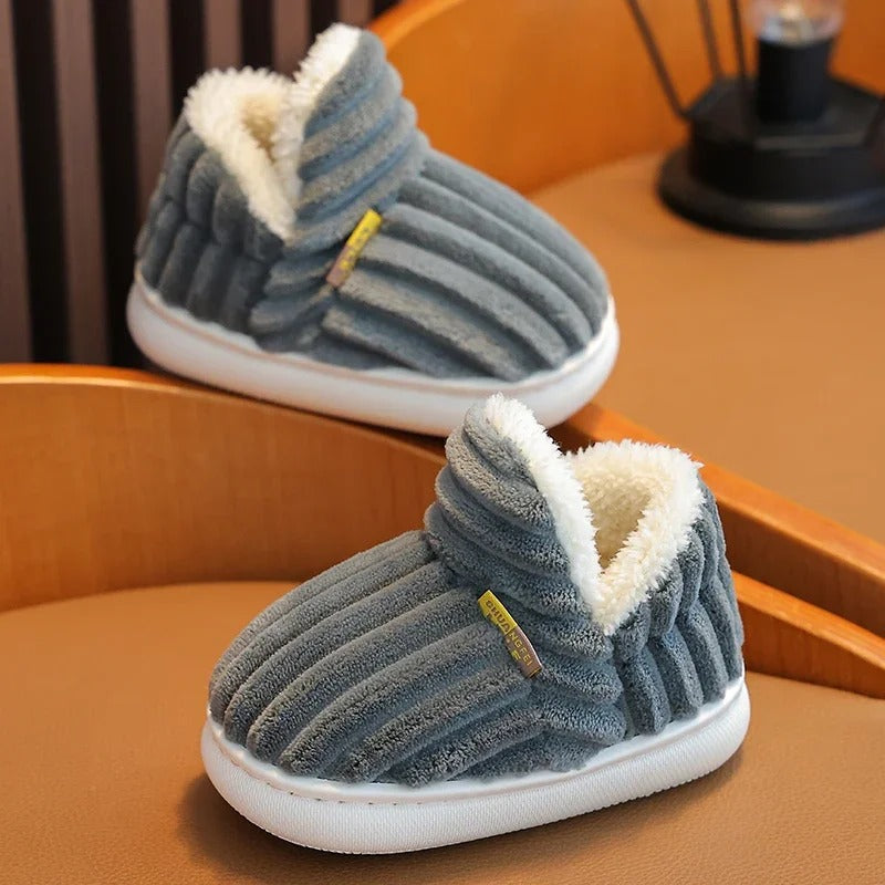 Antislip kinderslippers met zachte zool en pluche